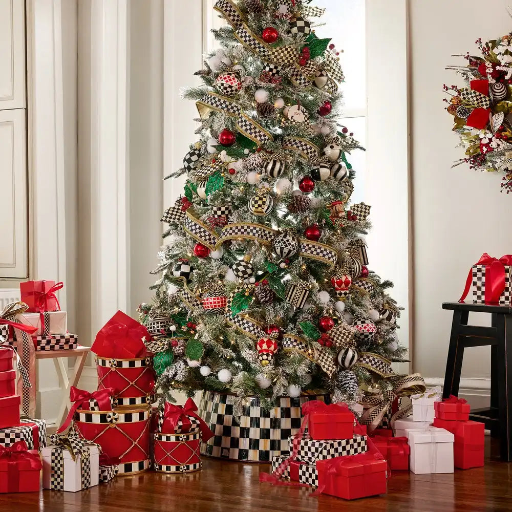 Courtly Check Tree Collar
